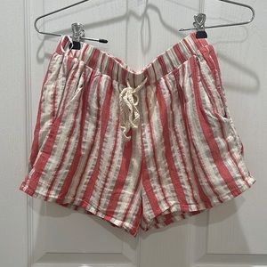 Love Riche Shorts
Excellent Conditions 
Size M
#482C